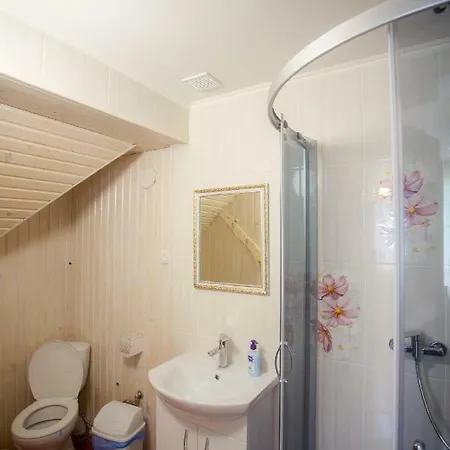 сервус Guest Casa de hóspedes *